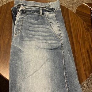 Judy Blue Trouser Jeans. Light Wash. Only worn once.